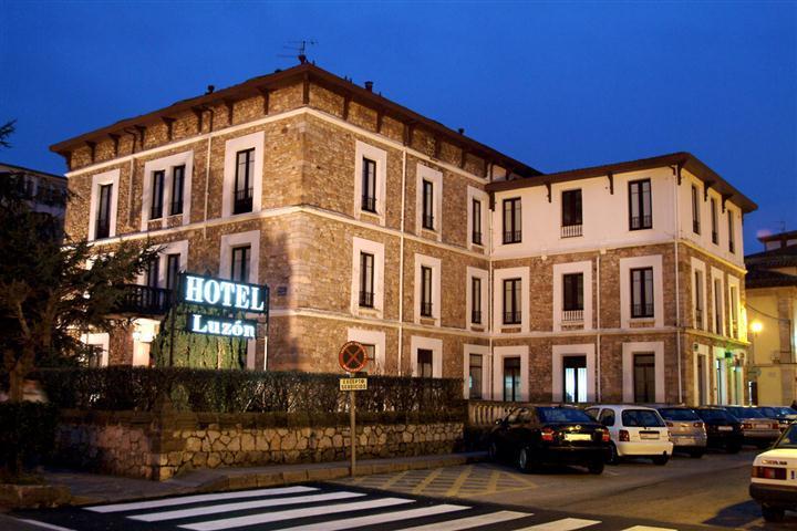 Hotel Luzon سان بيفينتي ديلا باركيرا المظهر الخارجي الصورة